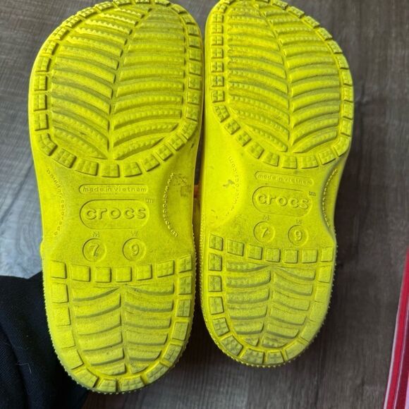 Crocs | Classic Clog Yellow - Picture 6 of 7
